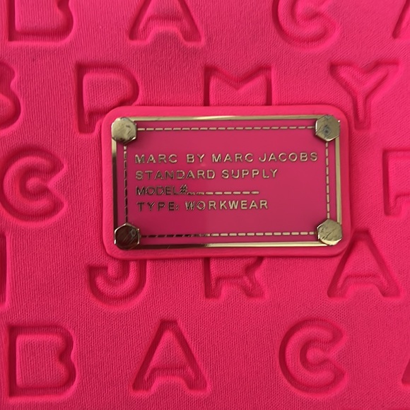 Marc Jacob Laptop/ Tablet Sleeve - Picture 2 of 5